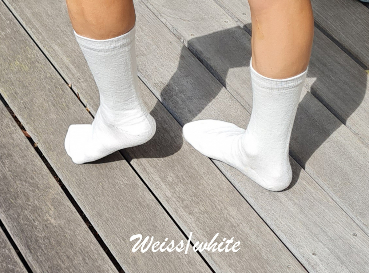 Alpaca Socks - one color - white